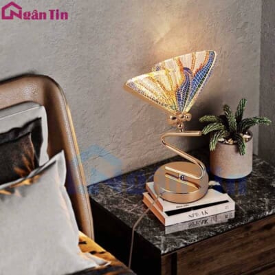 Đèn để bàn làm việc phòng ngủ cao cấp hình bướm 8W Led 3 chế độ màu DB110 Ngân Tin