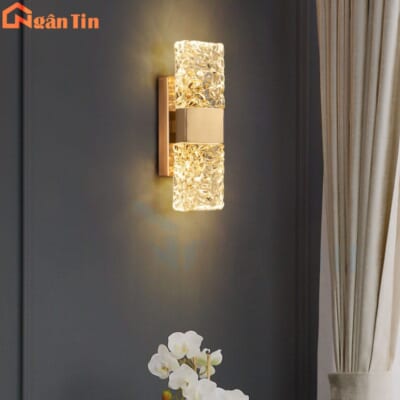 Đèn pha lê ốp tường treo tường gắn tường trang trí phòng khách phòng ngủ Led 3 màu 220V GT3026 Ngân Tin