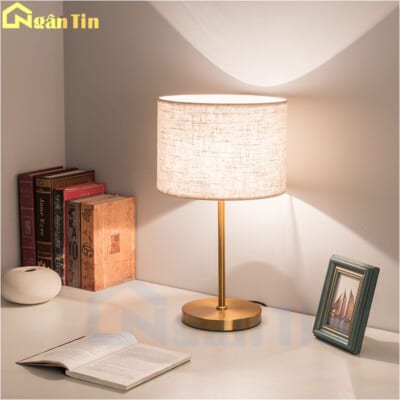 den-de-ban-lam-viec-doc-sach-phong-khach-phong-ngu-db3060-ngan-tin