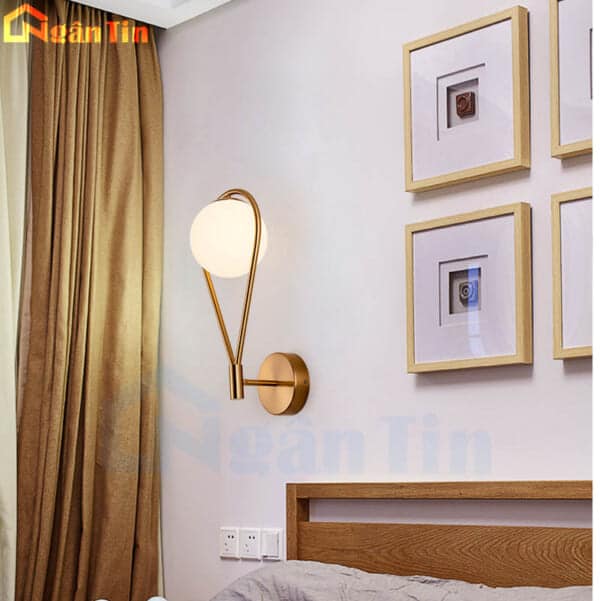 den treo tuong gan tuong cau thang phong khach led 3 mau gt433 ngan tin 3
