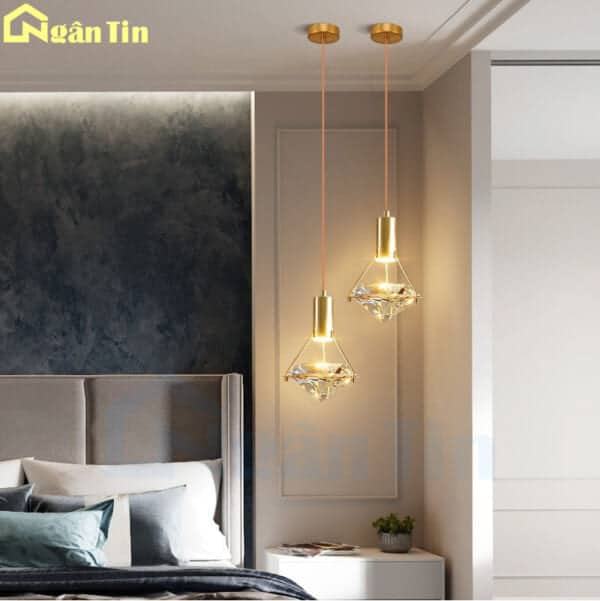 den-tha-tran-kim-cuong-trang-tri-quay-bar-phong-ngu-ttk123a-ngan-tin
