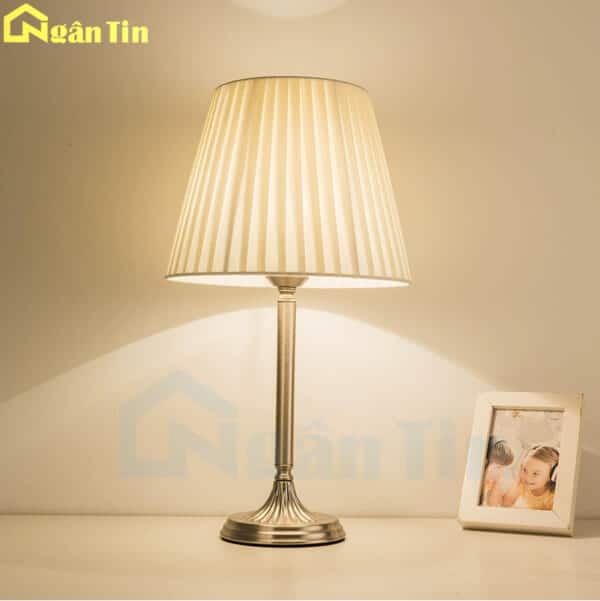 den-ngu-de-ban-phong-ngu-hien-dai-lam-viec-phong-khach-db3096-ngan-tin